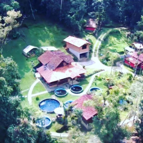 Chalé rústico truta dá floresta 3